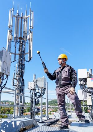 Misuratore di campo elettromagnetico Narda FieldMan