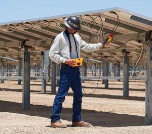 Strumenti di misura certificati e grande attenzione ai rischi delle tensioni continue elevate sono fondamentali per garantire la sicurezza quando si lavora sugli impianti fotovoltaici