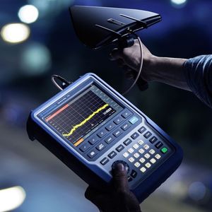 Identificazione interferenze con strumento Rohde & Schwarz