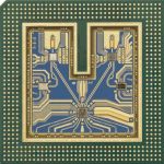 Package personalizzato con circuiti integrati InP