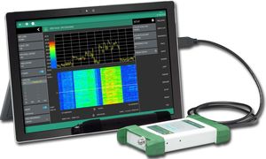 Analizzatore di spettro Anritsu SpectrumMaster collegato a un tablet