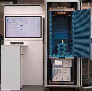 Sistema di prova con camera schermata per misure a onde millimetriche in modalità OTA