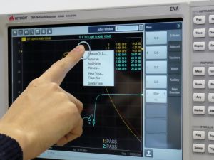 Interfaccia touch dell'analizzatore Keysight E5080A
